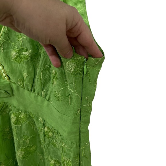 Vintage Y2K Express Green Fairy Silk Embroidered Beaded Peplum Babydoll Top M - Picture 7 of 9